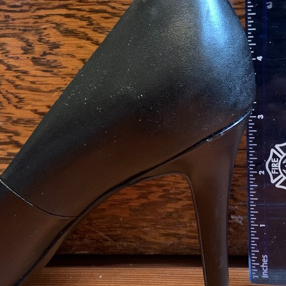 Cole Haan Black Pump Sz 8B - Picture 2 of 7